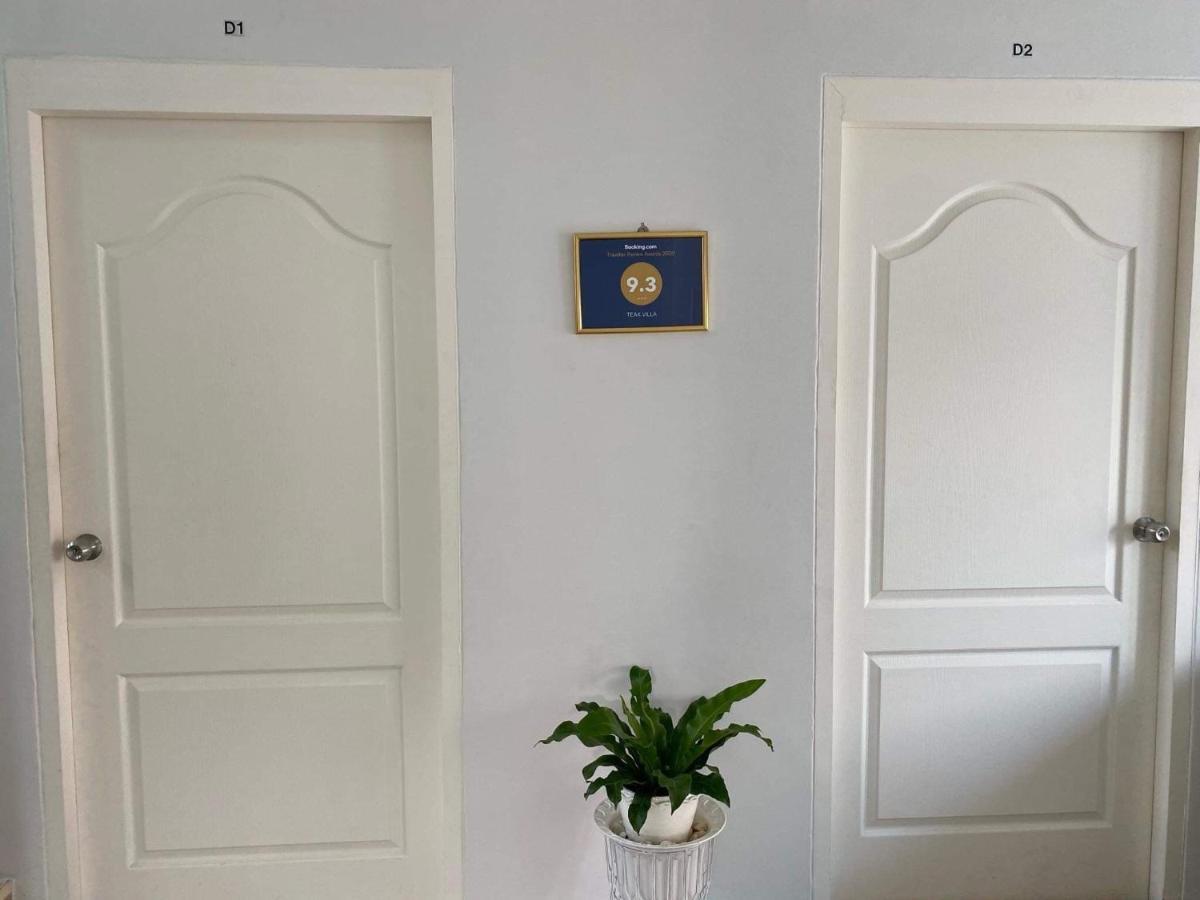 Teak Villa Bangkok Esterno foto